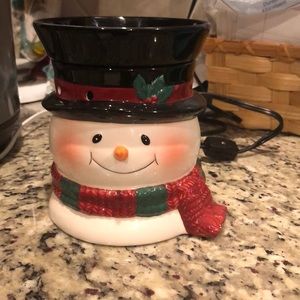 Full size Scentsy Warmer. Bluster.